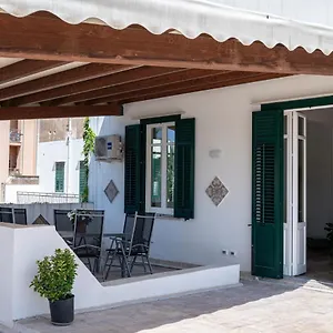 Le Di Franca Trapani
