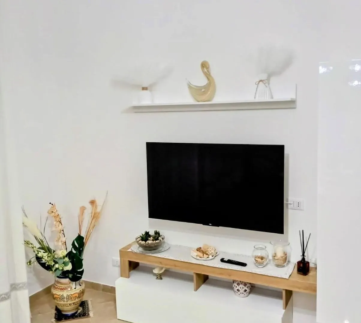Apartment Home Sisters Trapani